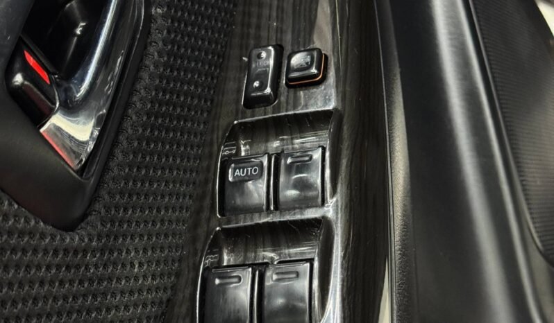 
								TOYOTA FORTUNER SRV 3.0 AT  DIESEL 4X4 full									