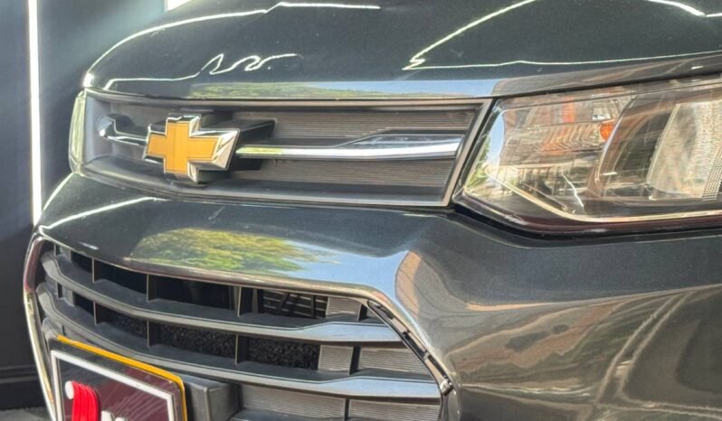 
								CHEVROLET TRACKER LS AT 1.8 4X2 full									