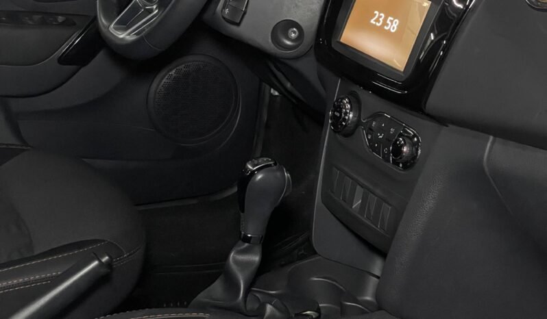 
								RENAULT STEPWAY INTENS AT full									