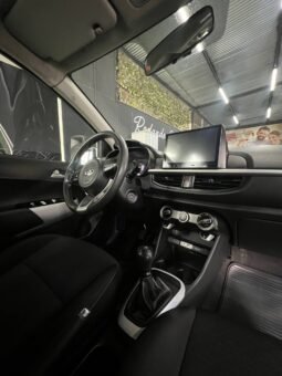 
										KIA PICANTO VIBRANT MT 1.250 full									