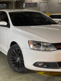 
										VOLKSWAGEN NEW JETTA CONFORTLINE 2.5L AT full									