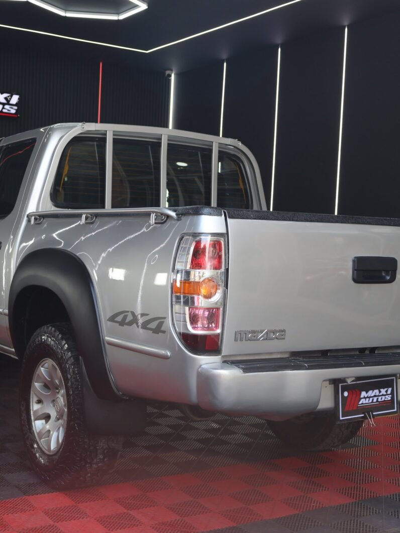 
								MAZDA BT50 MT 4X4 2.5 DIESEL full									