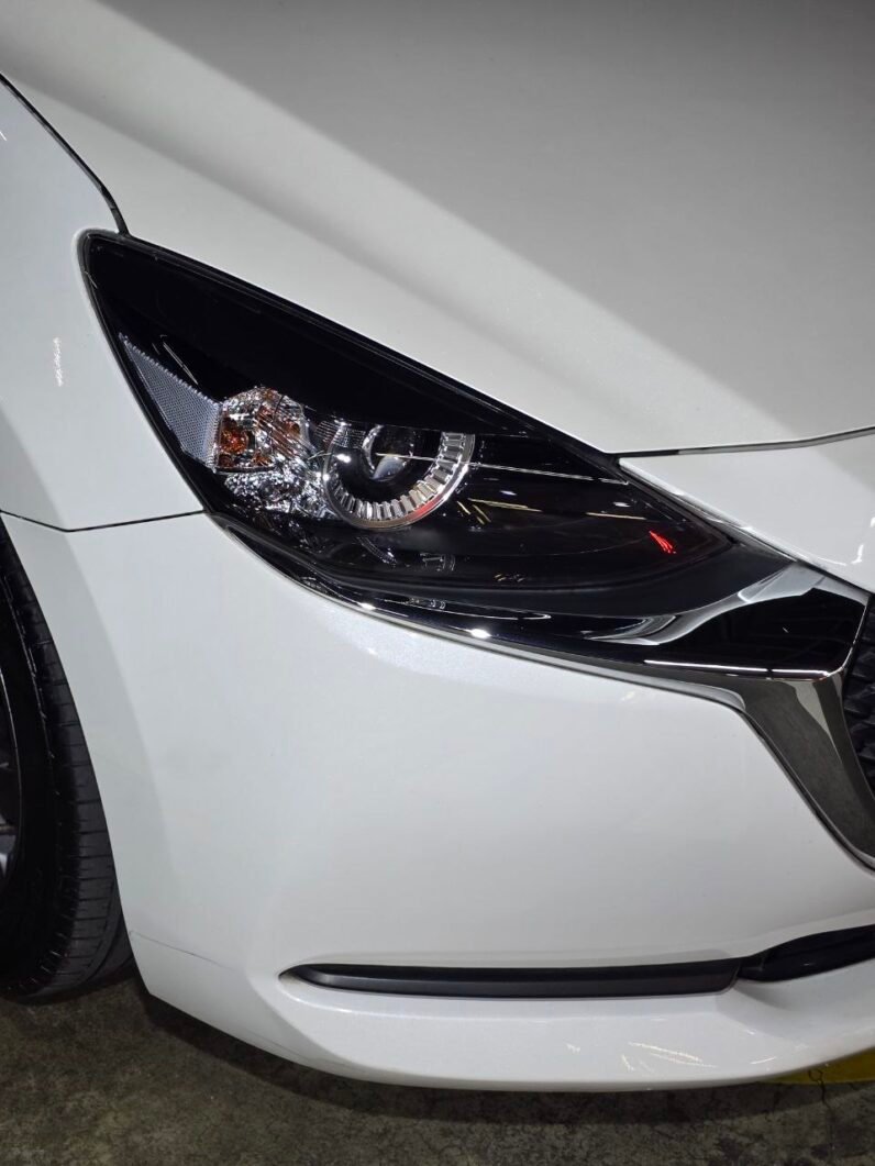 
								MAZDA 2 TOURING SEDAN AT 1.5CC full									
