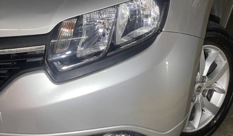 
								RENAULT LOGAN PRIVILEGE AT 1.6 SD full									