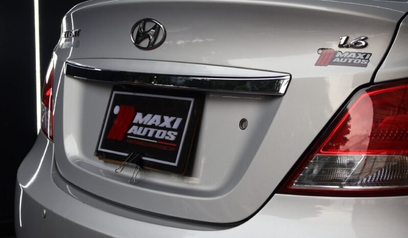 
								HYUNDAI ACCENT PREMIUM AT 1.6 SD full									