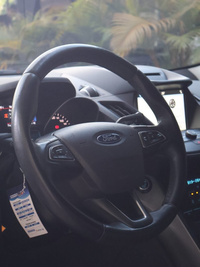 
								FORD ESCAPE SE 2.0L AT 4×2 full									