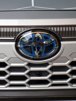 
TOYOTA COROLLA CROSS HEV SE-G HÍBRIDA AT full									