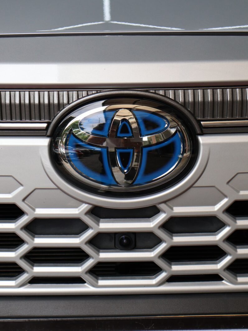 
TOYOTA COROLLA CROSS HEV SE-G HÍBRIDA AT full									