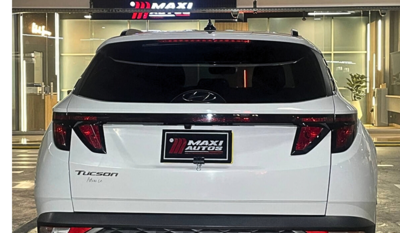 
								HYUNDAI TUCSON GL ADVANCE MT 2.0 GSL full									