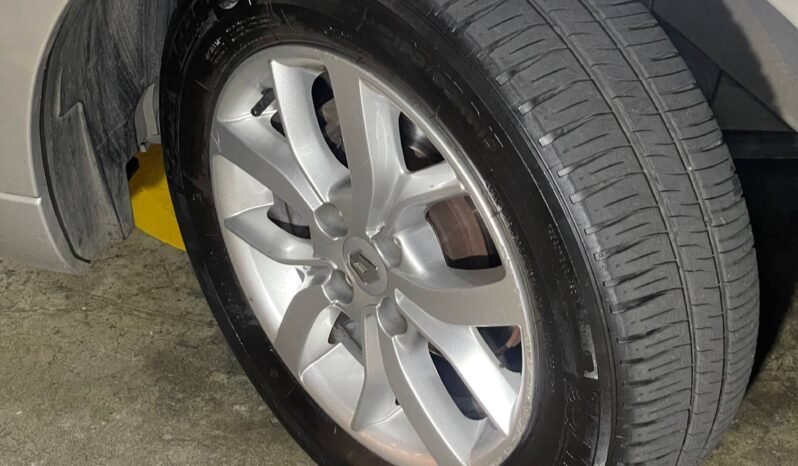 
								RENAULT LOGAN PRIVILEGE AT 1.6 SD full									