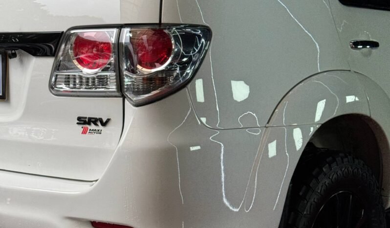 
								TOYOTA FORTUNER SRV 3.0 AT  DIESEL 4X4 full									