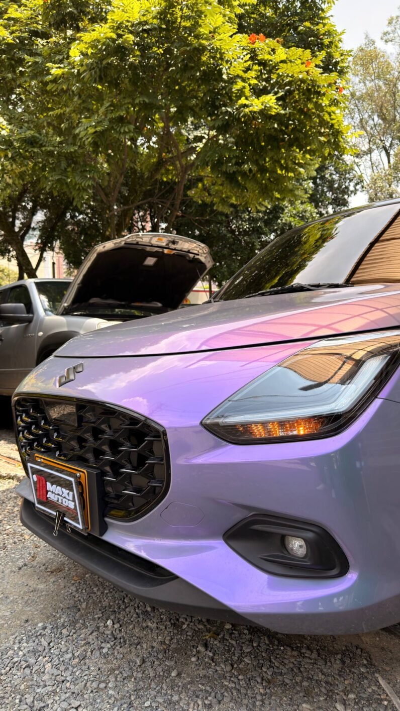 
								SUZUKI  SWIFT HIBRIDO AT 1.2 full									