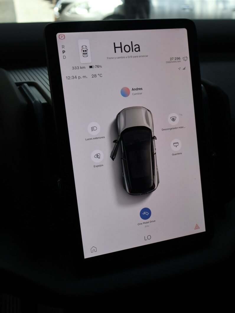 
								VOLVO EX30  AT – (RANGO EXTENDIDO) full									