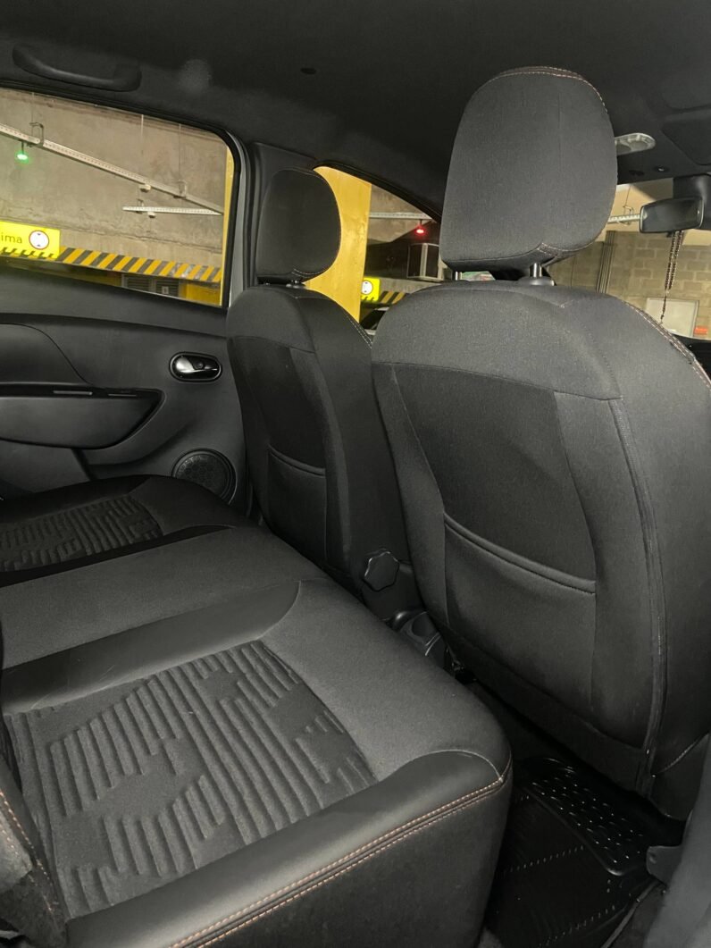 
								RENAULT STEPWAY INTENS AT full									