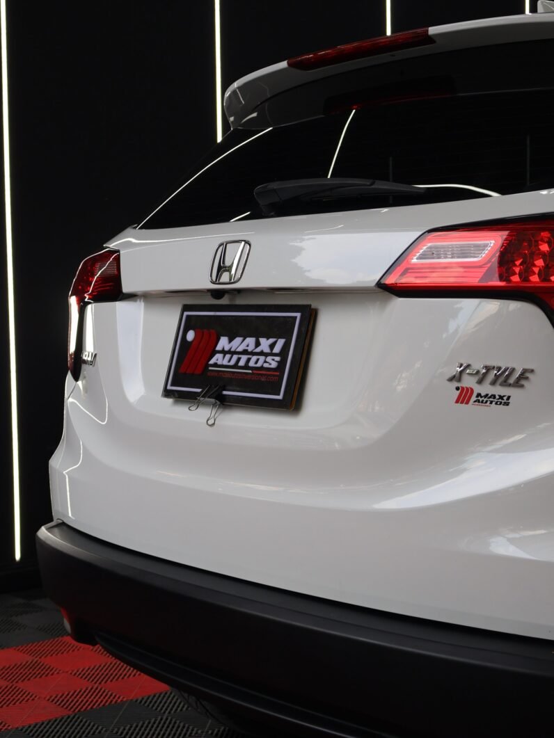 
								HONDA HRV XTYLE 1.800 AUT 4X2 full									