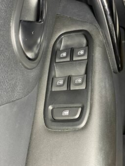 
										RENAULT STEPWAY INTENS AT full									