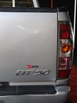 
										MAZDA BT50 MT 4X4 2.5 DIESEL full									