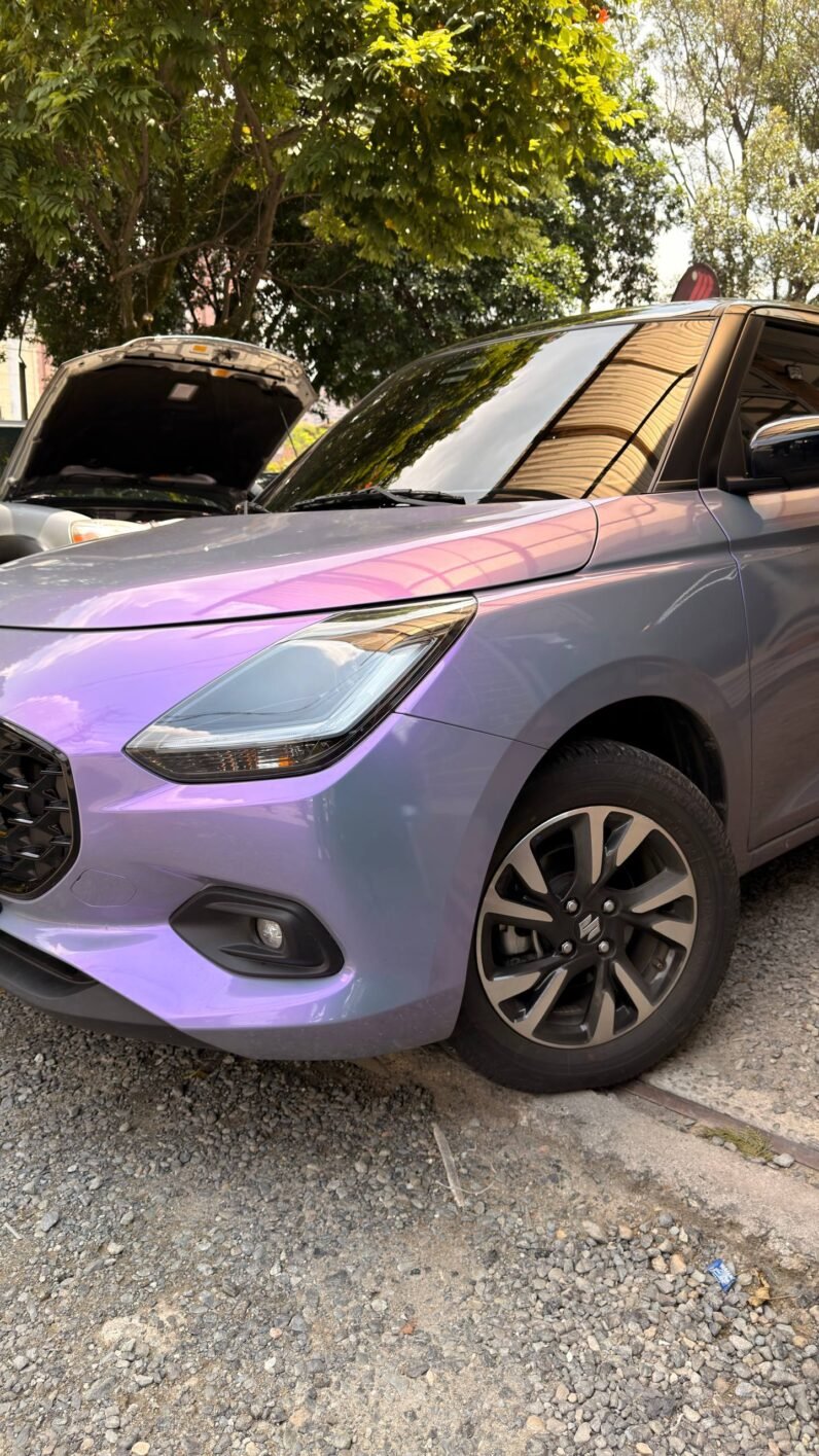 
								SUZUKI  SWIFT HIBRIDO AT 1.2 full									