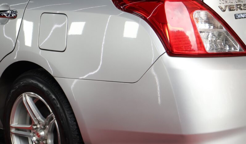 
								NISSAN VERSA SENSE MT 1.6 full									