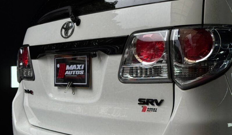 
								TOYOTA FORTUNER SRV 3.0 AT  DIESEL 4X4 full									