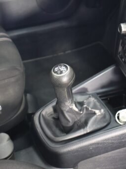 
										VOLKSWAGEN JETTA TRENDLINE MT full									