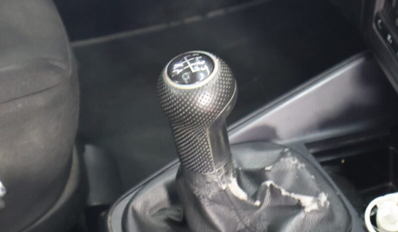 
								VOLKSWAGEN JETTA TRENDLINE MT full									