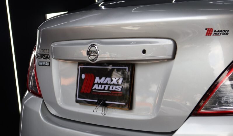 
								NISSAN VERSA SENSE MT 1.6 full									