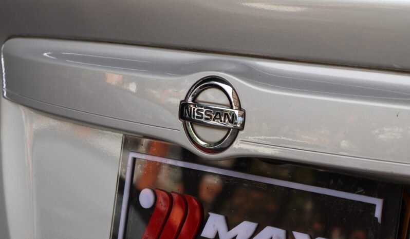 
								NISSAN VERSA SENSE MT 1.6 full									