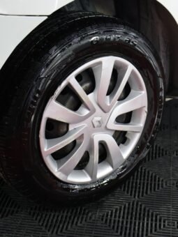 
										RENAULT LOGAN LIFE MT 1.6 SD full									