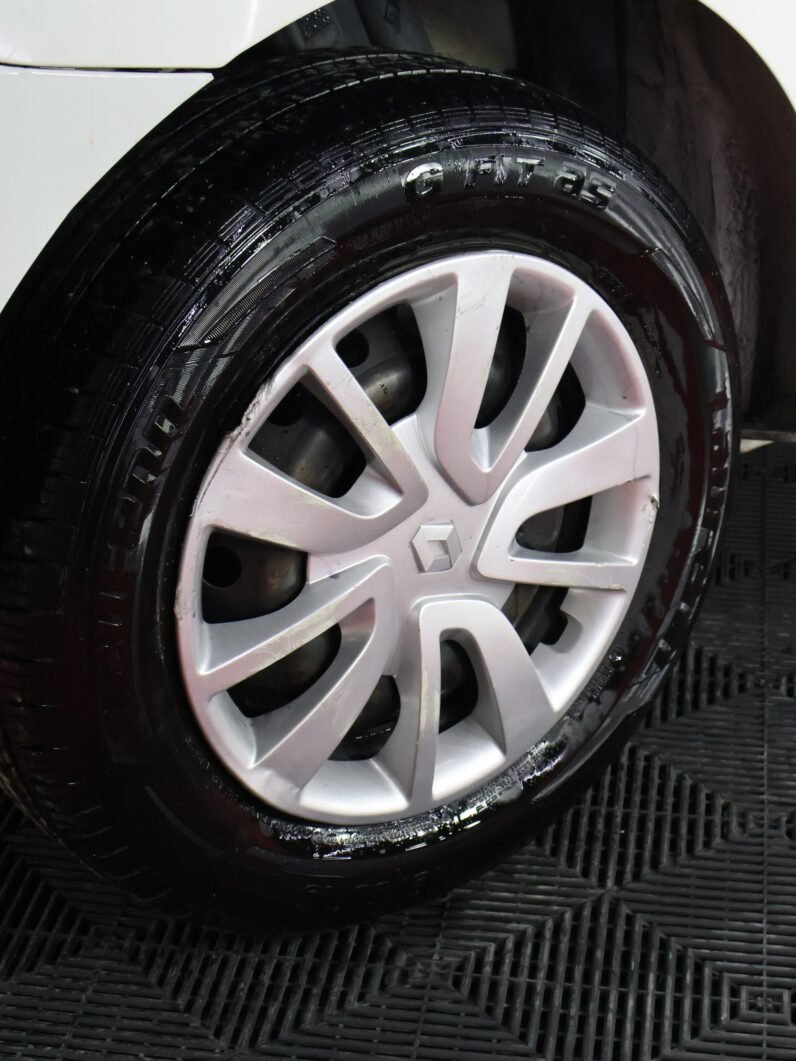 
								RENAULT LOGAN LIFE MT 1.6 SD full									