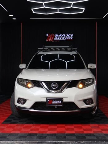NISSAN X-TRAIL ADVANCE 2.5L AT 4×2 7PTOS.