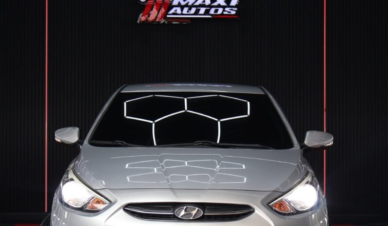 
								HYUNDAI ACCENT PREMIUM AT 1.6 SD full									