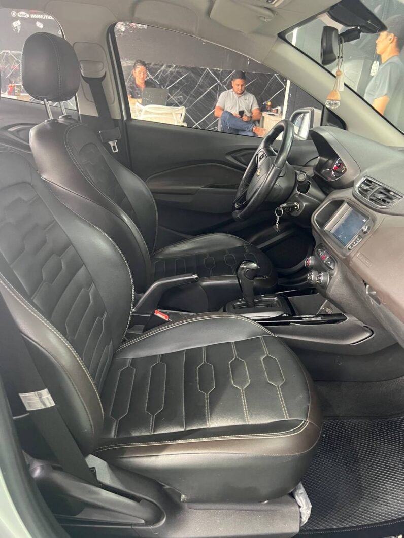 
								CHEVROLET ONIX LTZ AT SD 1.4 full									