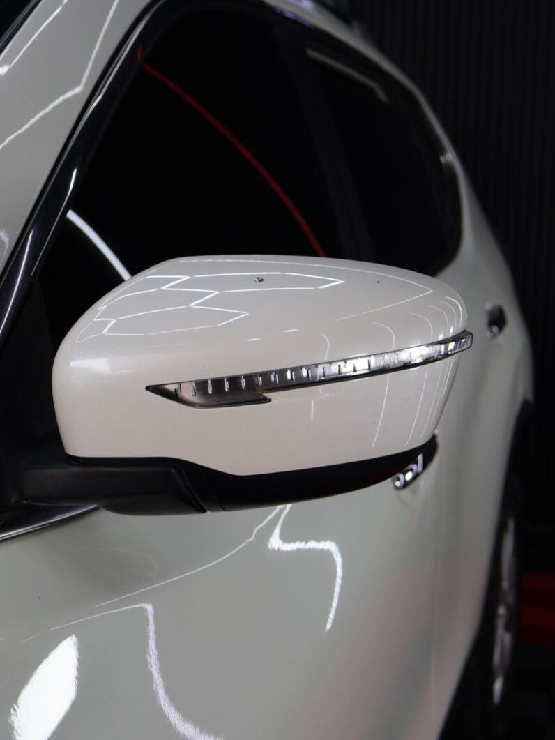 
								NISSAN X-TRAIL ADVANCE 2.5L AT 4×2 7PTOS. full									