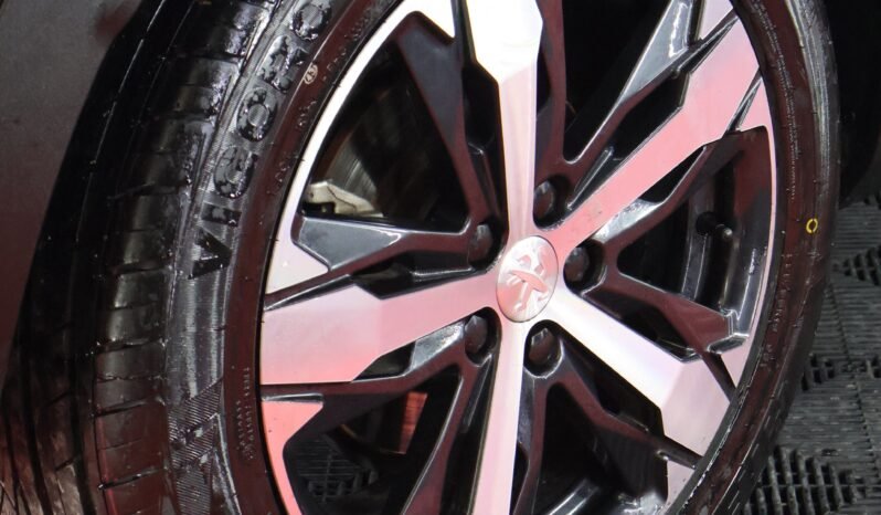 
								PEUGEOT 3008 GT LINE 1.6 AT full									