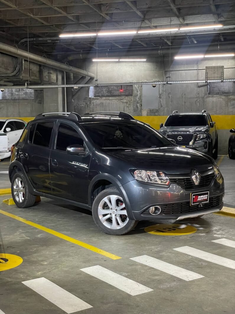 
								RENAULT STEPWAY INTENS AT full									