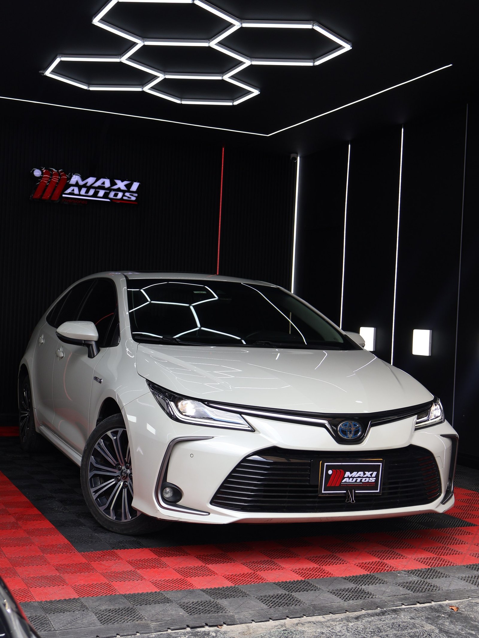 TOYOTA COROLLA  SEG AT HIBRIDO 1.8 AT