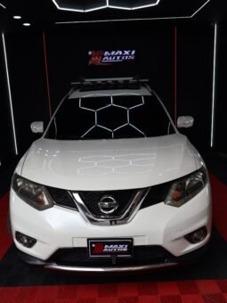 NISSAN X-TRAIL ADVANCE 2.5L AT 4×2 7PTOS.