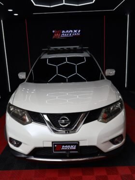 NISSAN X-TRAIL ADVANCE 2.5L AT 4×2 7PTOS.