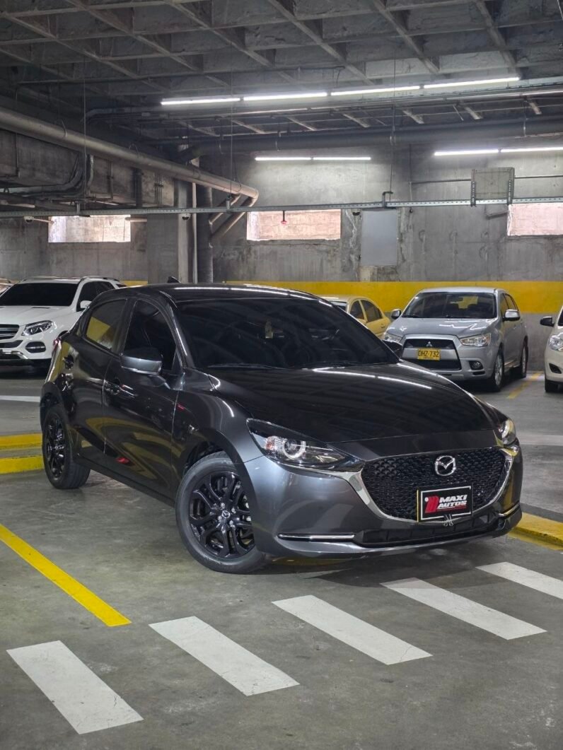 
								MAZDA 2 GRAND TOURING LX 1.5 AT full									