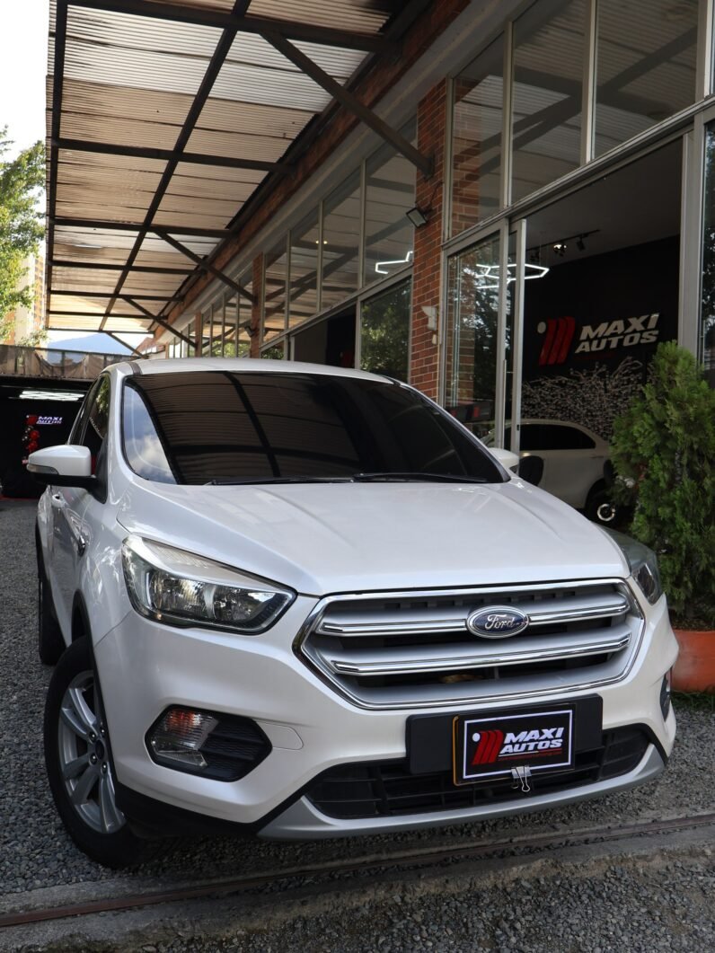 
								FORD ESCAPE SE 2.0L AT 4×2 full									