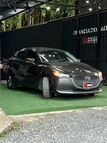 MAZDA 2 SEDAN