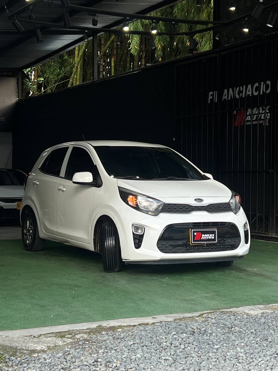 KIA PICANTO VIBRANT MT 1.250