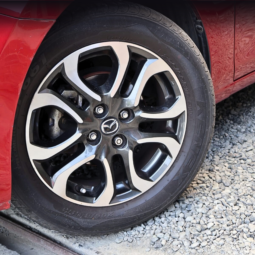 
										MAZDA 2 GRAND TOURING 1.5 MT full									