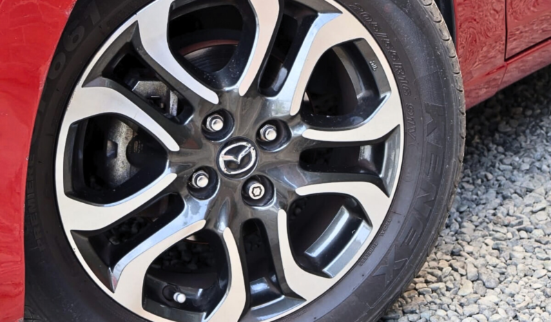 
								MAZDA 2 GRAND TOURING 1.5 MT full									