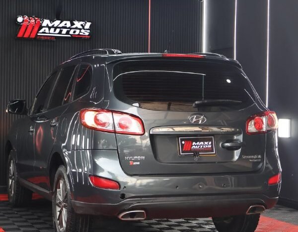 
								HYUNDAI SANTAFE GL 2.4 AT 4X4 full									