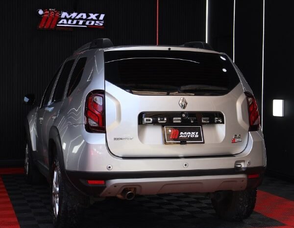 
								RENAULT DUSTER DYNAMIQUE 2.O MT 4X2 full									