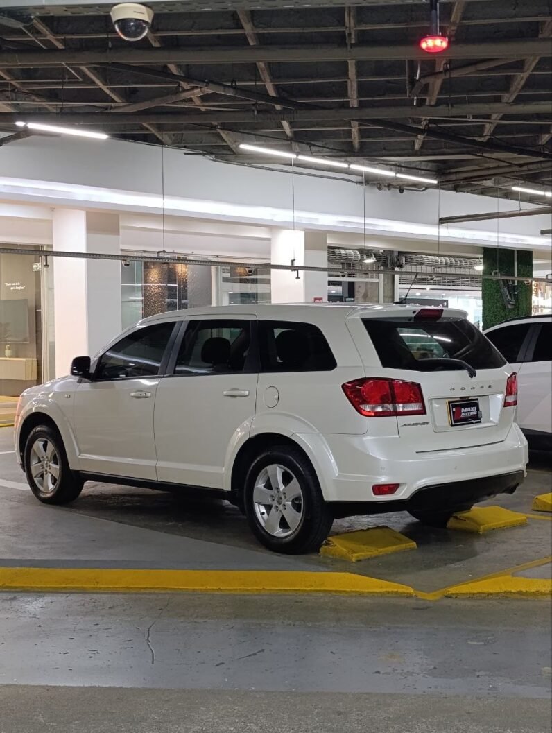 
								DODGE JOURNEY SE 2.4L AUT 4X2 7P full									