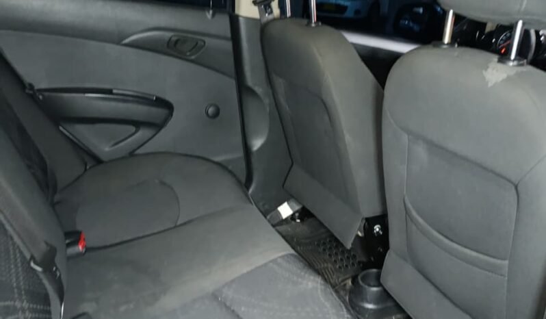 
								CHEVROLET BEAT LT SD MT 1.2 full									