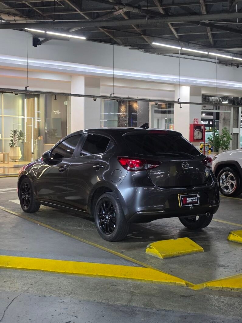 
								MAZDA 2 GRAND TOURING LX 1.5 AT full									